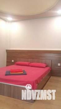 1-к квартира, посуточно, 43м2, 1/1 этаж