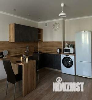 Студия квартира, посуточно, 35м2, 13/20 этаж