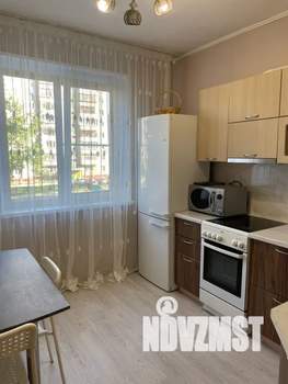 1-к квартира, посуточно, 40м2, 2/10 этаж
