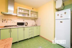 1-к квартира, посуточно, 32м2, 9/9 этаж