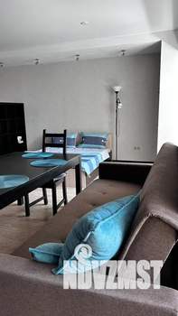 Студия квартира, посуточно, 42м2, 9/10 этаж
