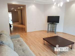 1-к квартира, посуточно, 100м2, 3/6 этаж