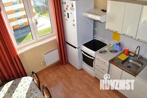 1-к квартира, посуточно, 41м2, 1/1 этаж