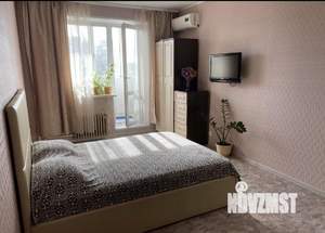 1-к квартира, посуточно, 34м2, 7/10 этаж