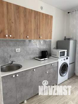 Студия квартира, посуточно, 28м2, 7/10 этаж