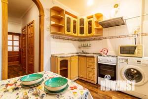 1-к квартира, посуточно, 48м2, 1/1 этаж