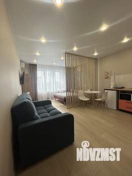 Студия квартира, посуточно, 35м2, 19/22 этаж