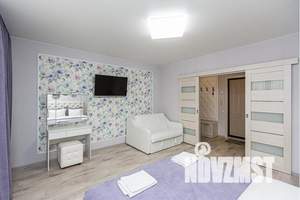 1-к квартира, посуточно, 41м2, 2/10 этаж