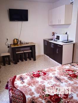 Студия квартира, посуточно, 28м2, 1/10 этаж