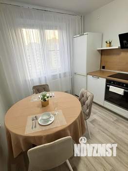 1-к квартира, посуточно, 43м2, 8/17 этаж