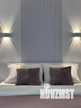 Студия квартира, посуточно, 24м2, 1/18 этаж