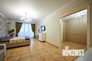 1-к квартира, посуточно, 73м2, 12/17 этаж