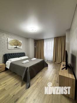 Студия квартира, посуточно, 36м2, 6/23 этаж