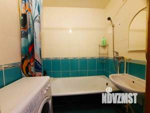 1-к квартира, посуточно, 38м2, 7/10 этаж