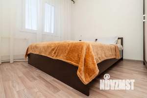 2-к квартира, посуточно, 40м2, 5/18 этаж