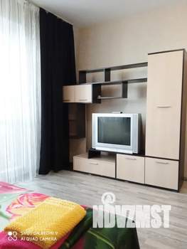 Студия квартира, посуточно, 38м2, 12/18 этаж