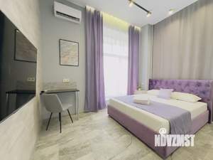 Студия квартира, посуточно, 40м2, 17/18 этаж