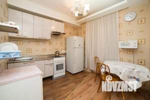 1-к квартира, посуточно, 43м2, 1/1 этаж