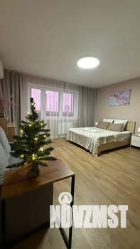 Студия квартира, посуточно, 37м2, 8/17 этаж