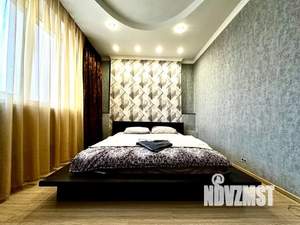 2-к квартира, посуточно, 65м2, 10/10 этаж