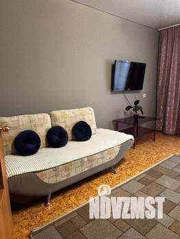 1-к квартира, посуточно, 44м2, 7/10 этаж