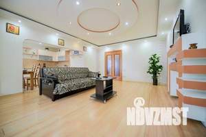 3-к квартира, посуточно, 98м2, 3/10 этаж