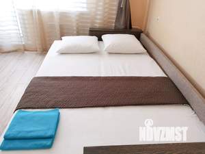 1-к квартира, посуточно, 43м2, 10/10 этаж