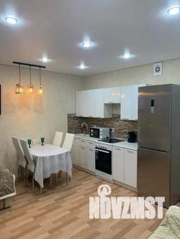 Студия квартира, посуточно, 27м2, 1/10 этаж