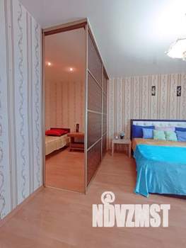 1-к квартира, посуточно, 40м2, 1/10 этаж