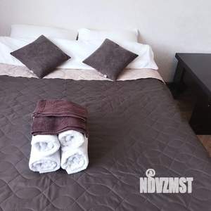 Студия квартира, посуточно, 32м2, 8/20 этаж