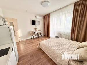 Студия квартира, посуточно, 30м2, 10/18 этаж