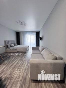 Студия квартира, посуточно, 35м2, 18/22 этаж