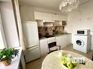 2-к квартира, посуточно, 47м2, 1/1 этаж