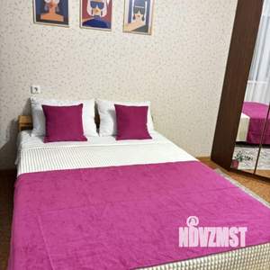 1-к квартира, посуточно, 43м2, 1/1 этаж