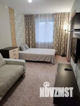 1-к квартира, посуточно, 32м2, 5/10 этаж
