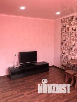 1-к квартира, посуточно, 34м2, 3/10 этаж