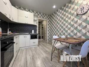 1-к квартира, посуточно, 44м2, 7/10 этаж