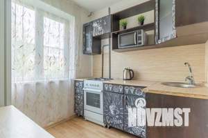 1-к квартира, посуточно, 33м2, 3/5 этаж