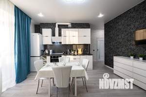 2-к квартира, посуточно, 54м2, 1/1 этаж