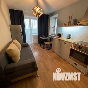 2-к квартира, посуточно, 42м2, 5/10 этаж
