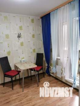 1-к квартира, посуточно, 35м2, 4/10 этаж