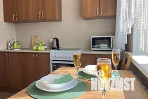 1-к квартира, посуточно, 33м2, 8/10 этаж
