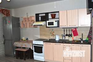 Студия квартира, посуточно, 28м2, 17/18 этаж