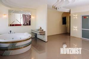 Студия квартира, посуточно, 69м2, 17/17 этаж