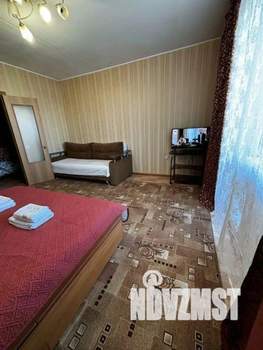 1-к квартира, посуточно, 43м2, 1/1 этаж