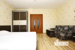 1-к квартира, посуточно, 43м2, 1/1 этаж