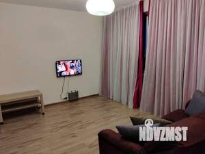 1-к квартира, посуточно, 37м2, 7/9 этаж