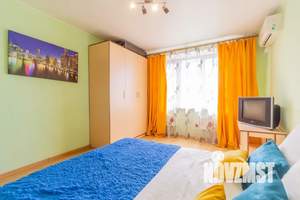 2-к квартира, посуточно, 56м2, 8/10 этаж