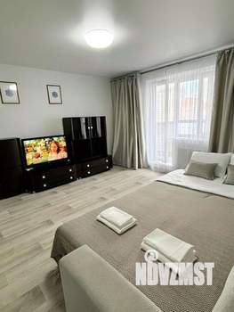 1-к квартира, посуточно, 43м2, 1/1 этаж