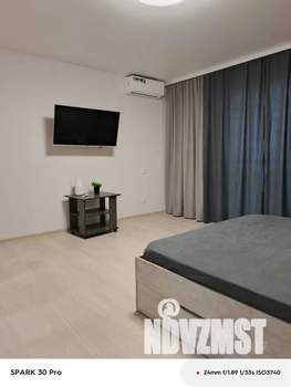 1-к квартира, посуточно, 42м2, 13/16 этаж